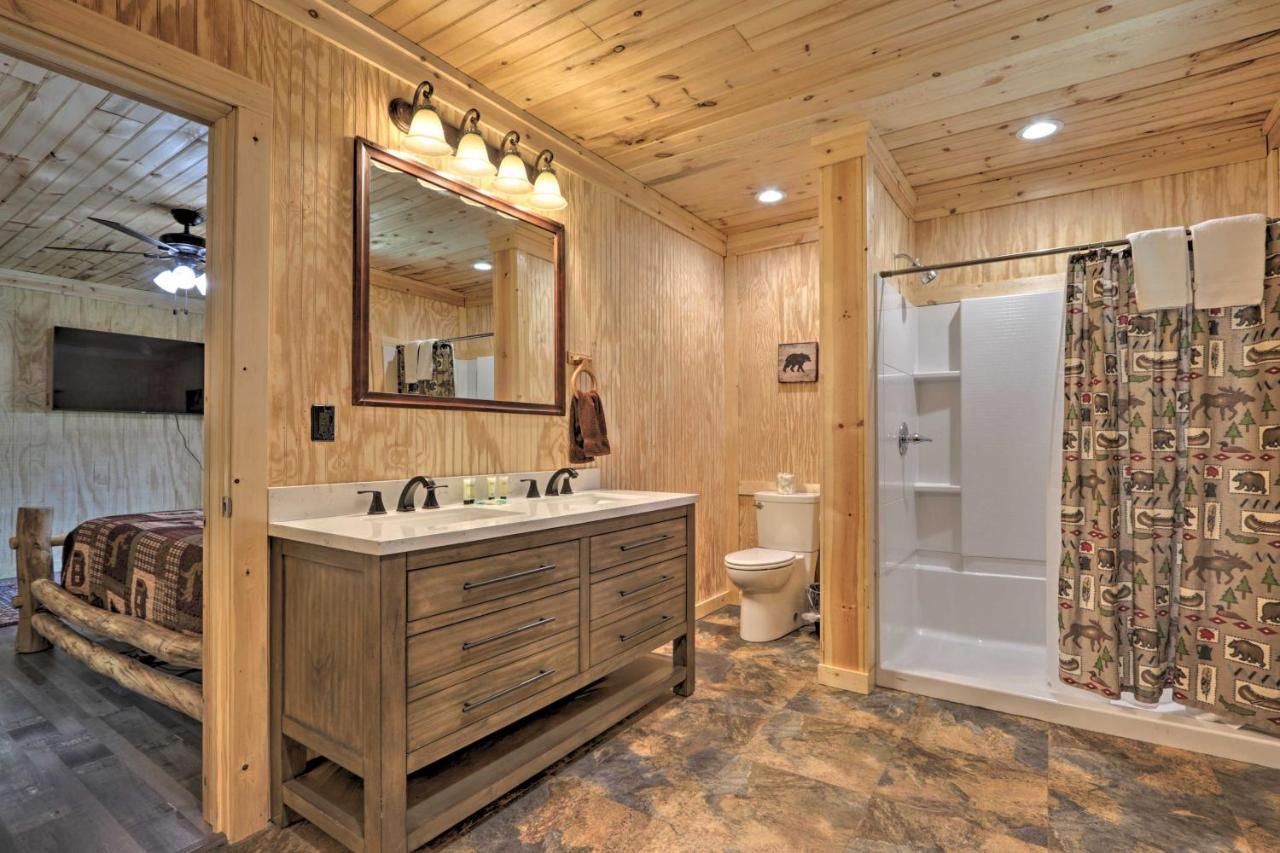 Gatlinburg Cabin With Loft And Game Room 1 Mi To Town Exterior photo