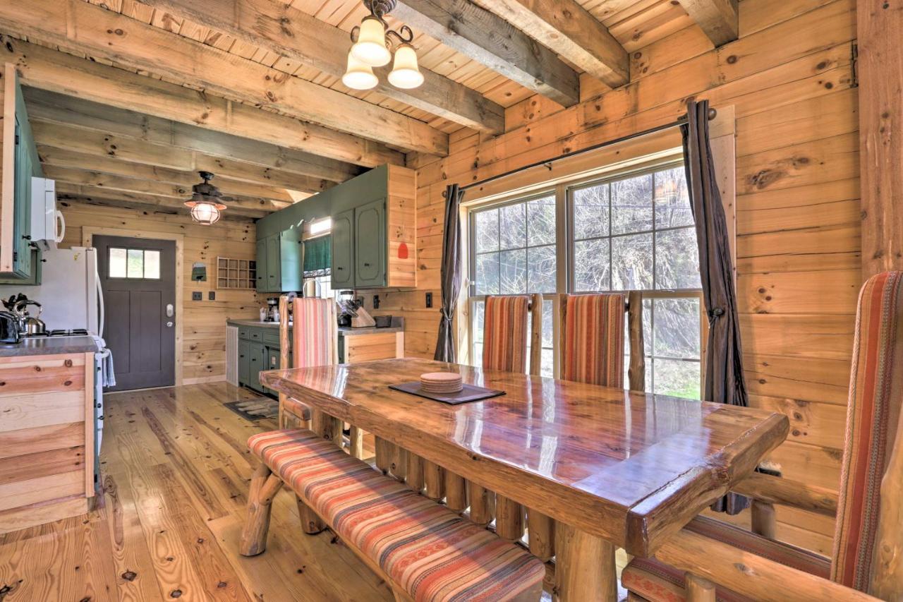 Gatlinburg Cabin With Loft And Game Room 1 Mi To Town Exterior photo