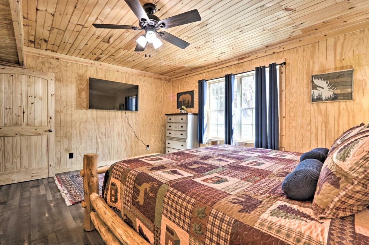 Gatlinburg Cabin With Loft And Game Room 1 Mi To Town Exterior photo